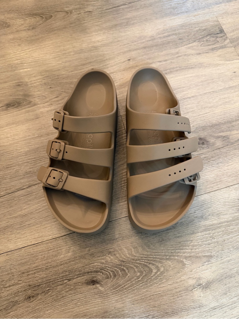 NWOT Birkenstock Taupe Three-Strap EVA Sandals - Picture 1 of 4